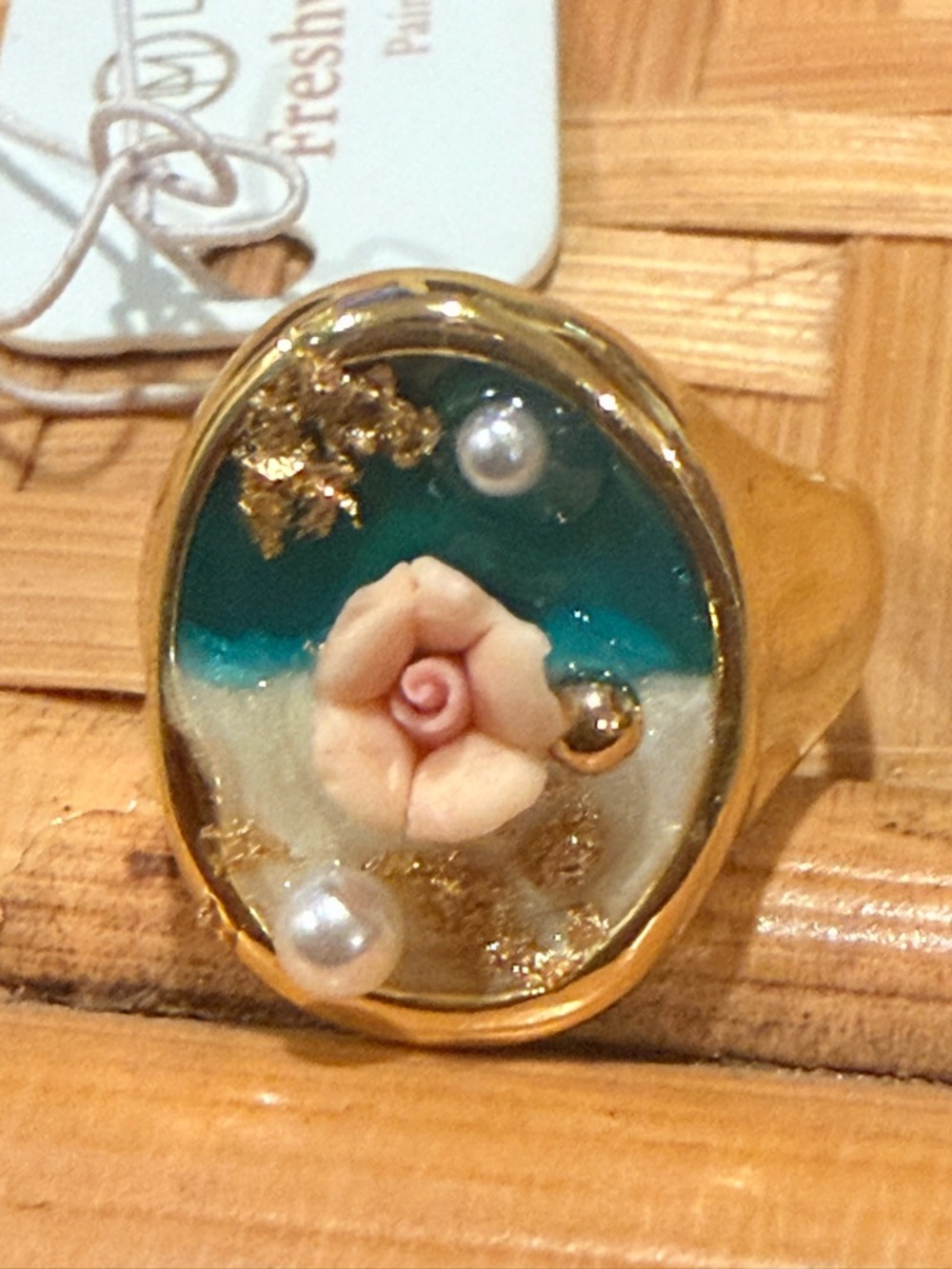 La Meno Gold Resin Floral Freshwater Pearl Aquatic Statement Ring - Pink Flower - Picture 2 of 7